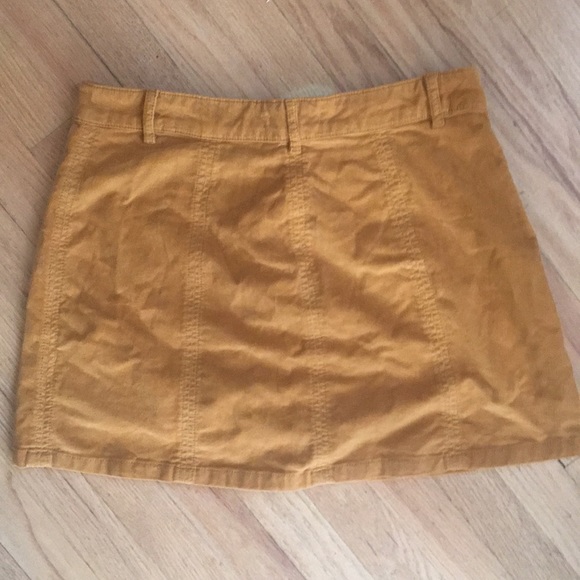 Mustard ish corduroy skirt - Picture 2 of 3